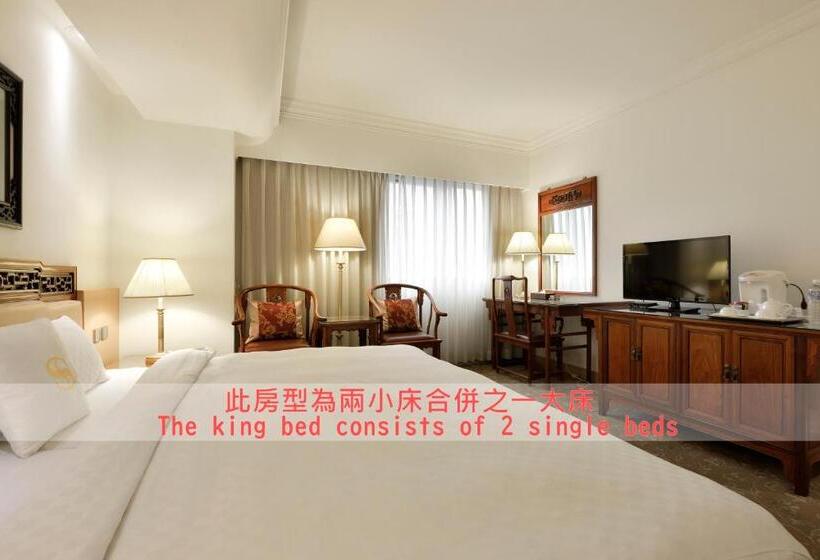 Deluxe Room, Sunshine