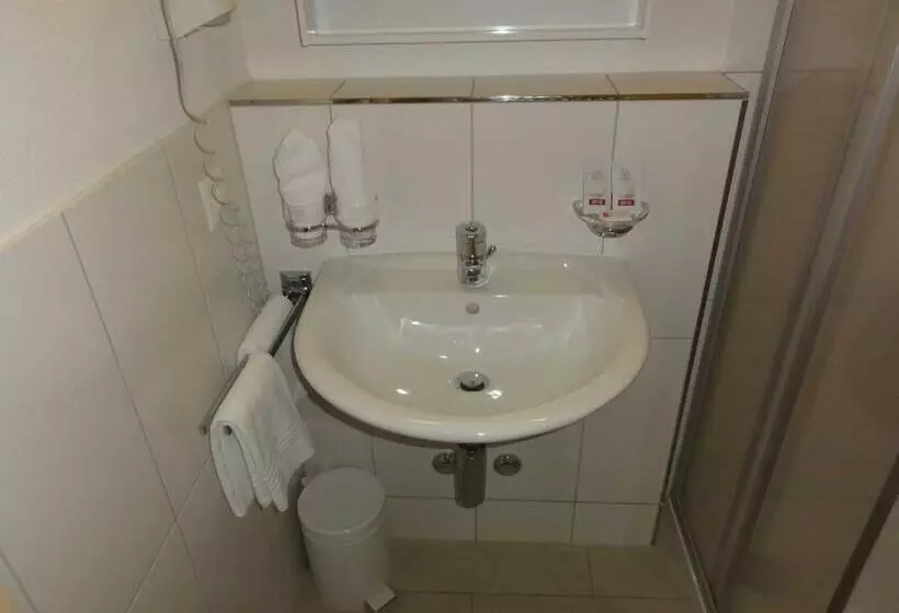 اتاق استاندارد با بالکن, Welcome Hotel Täsch By Täscherhof