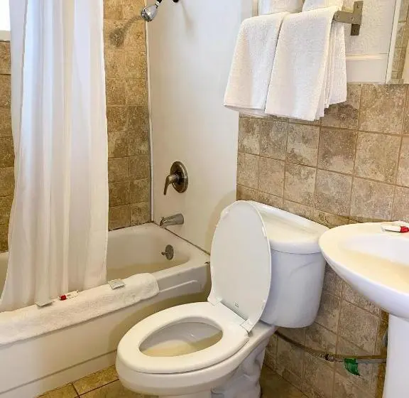 اتاق لوکس, Guest Ranch Motel