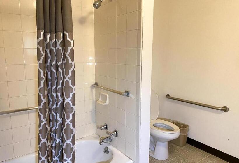 غرفة عائلية حمام مشترك, Guest Ranch Motel