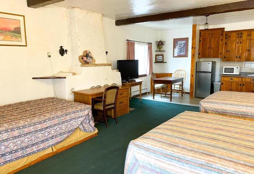 غرفة عائلية حمام مشترك, Guest Ranch Motel