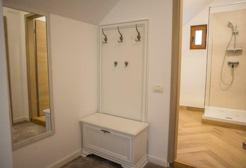 バルコニー付きデラックスルーム, Boga Rooms