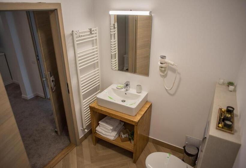 バルコニー付きデラックスルーム, Boga Rooms