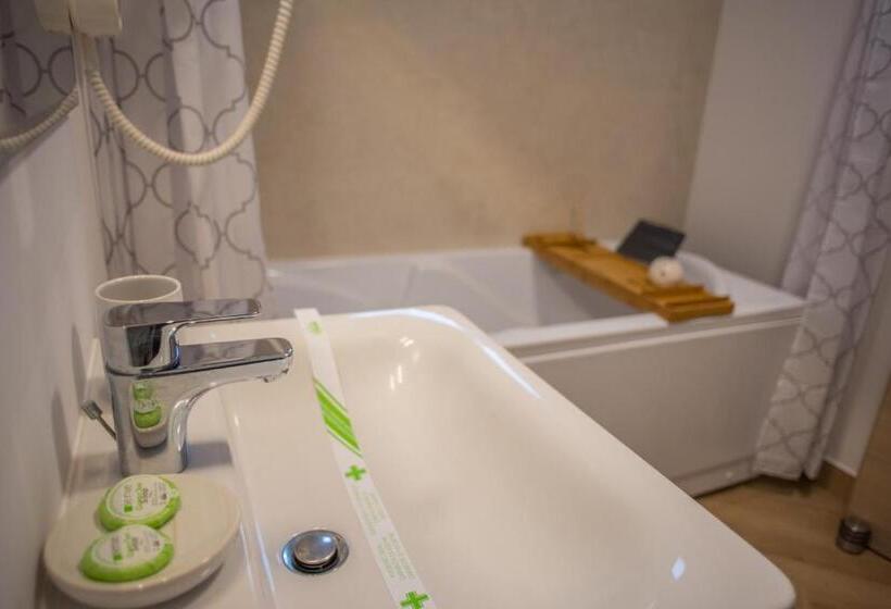 バルコニー付きデラックスルーム, Boga Rooms