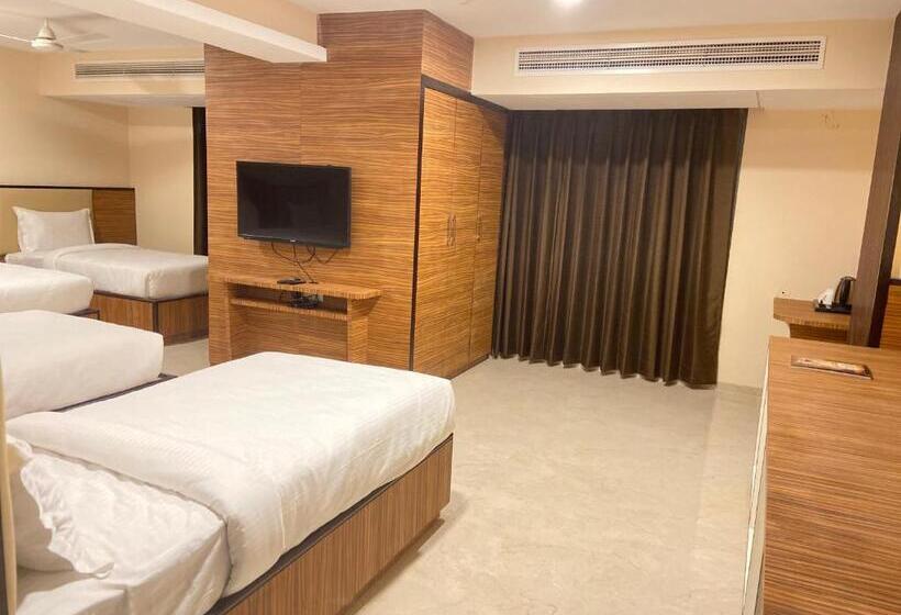 חדר סטנדרט, High Rise Regency, Burhanpur