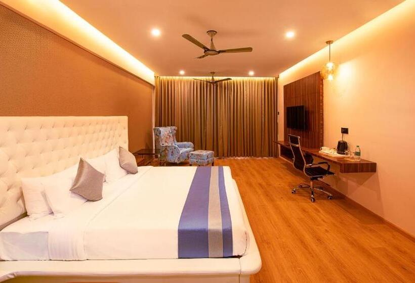 Президентский Люкс, Hometown Galleria Manipal