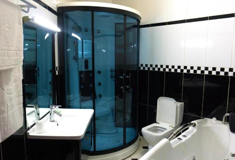 سوئیت پرزیدنت, Millenium Popo Beach