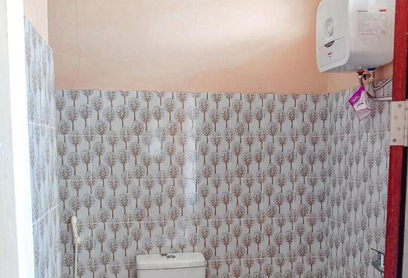 غرفة سوبيريور, Reddoorz Near Reremi Pemancar Manokwari