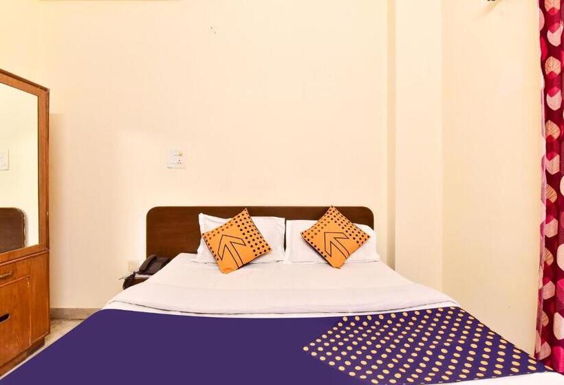 غرفة كلاسيكية ثلاثية, Vaccinated Staff  Spot On Jai1267  Taj Inn