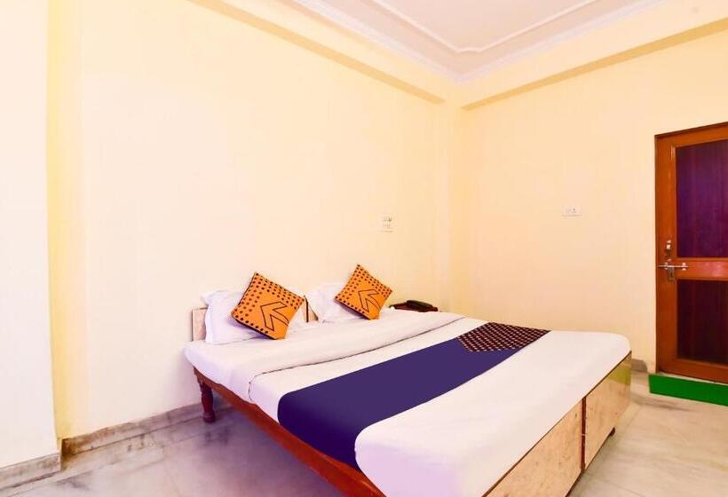 غرفة كلاسيكية ثلاثية, Vaccinated Staff  Spot On Jai1267  Taj Inn