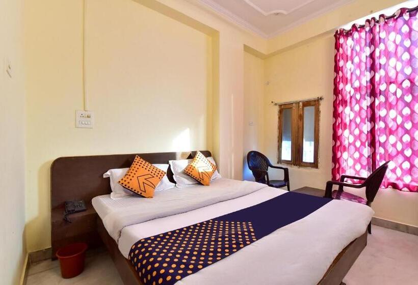 غرفة كلاسيكية ثلاثية, Vaccinated Staff  Spot On Jai1267  Taj Inn