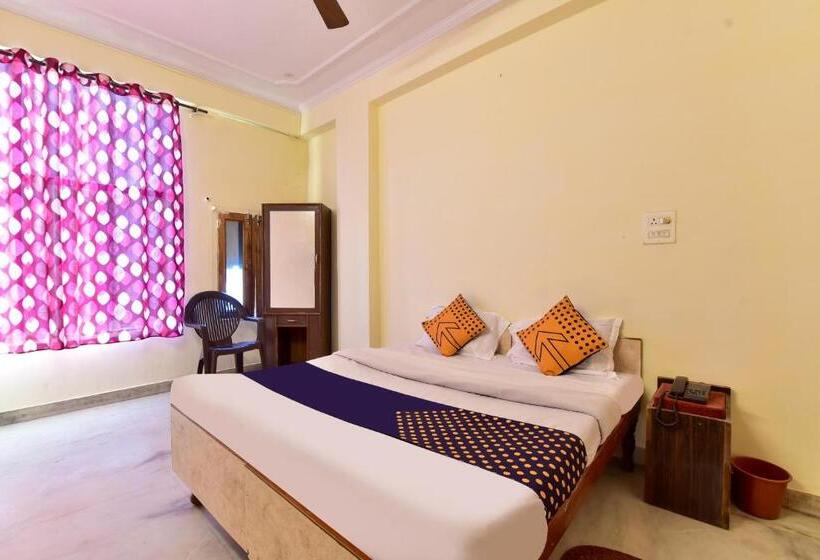 Трехместный Номер Классика, Vaccinated Staff  Spot On Jai1267  Taj Inn