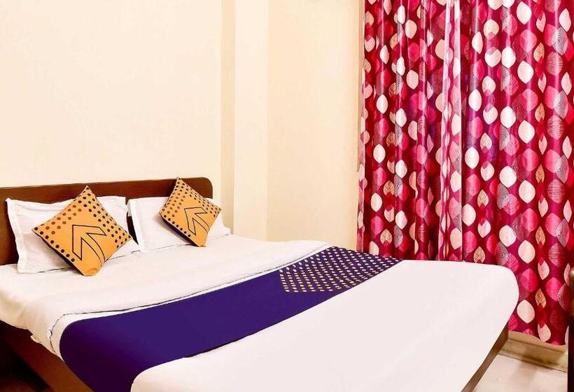 غرفة كلاسيكية ثلاثية, Vaccinated Staff  Spot On Jai1267  Taj Inn