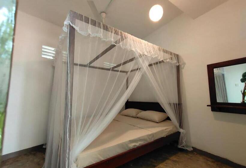 スタンダードルーム, Hawara Coliving Midigama