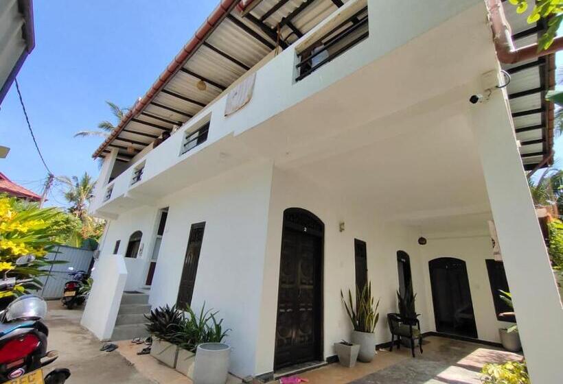 标准间, Hawara Coliving Midigama