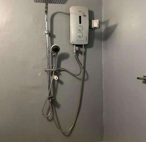 スタンダードルーム, Hawara Coliving Midigama