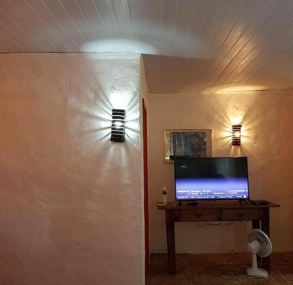 اتاق استاندارد سه نفره, Espaço João Mineiro