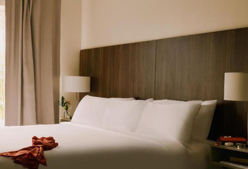 Quarto Estandar Cama King, Sonder At The Point
