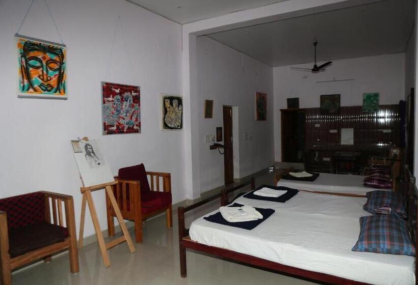 패밀리 룸, Blissful Haven Art House   Near Entrance To Auroville