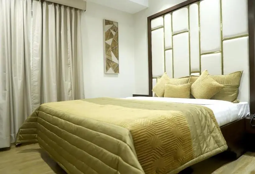 اتاق استاندارد با تخت بزرگ, Grand Girdhar