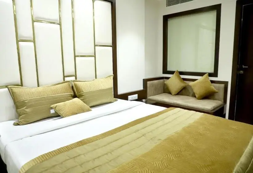 اتاق استاندارد با تخت بزرگ, Grand Girdhar