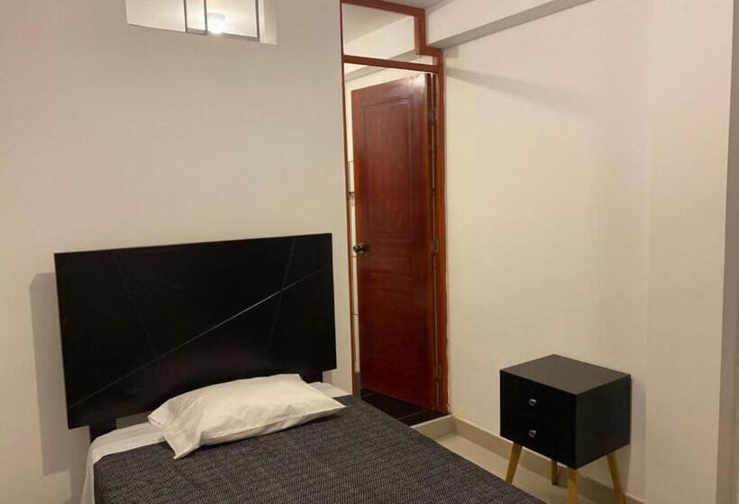 غرفة قياسية فردية, Munay