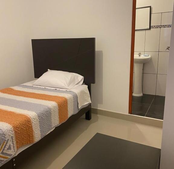 غرفة قياسية فردية, Munay