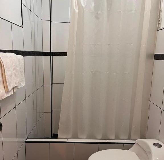 غرفة قياسية ثلاثية, Munay