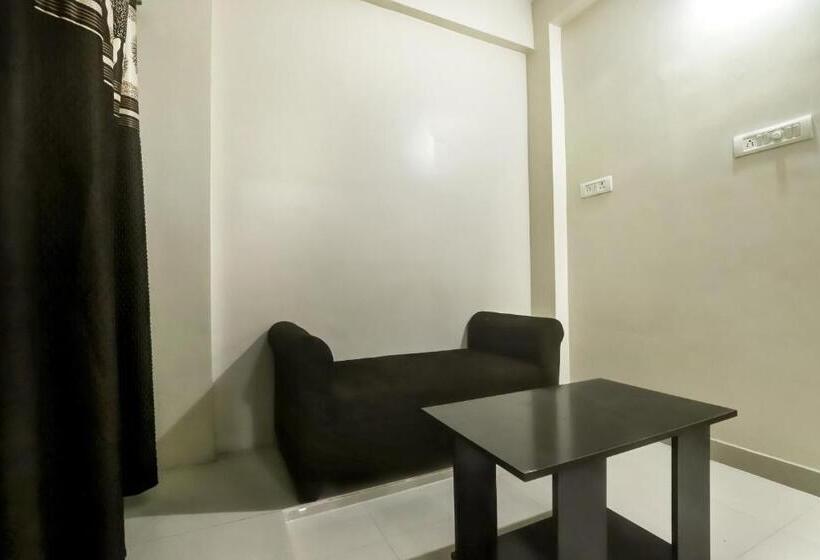 اتاق استاندارد, Oyo 77286 Shridhar Service Apartment