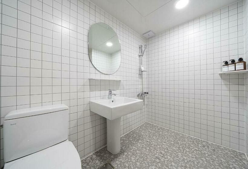 Camera Standard, Aank Hotel Daejeon Yongjeon ⅱ