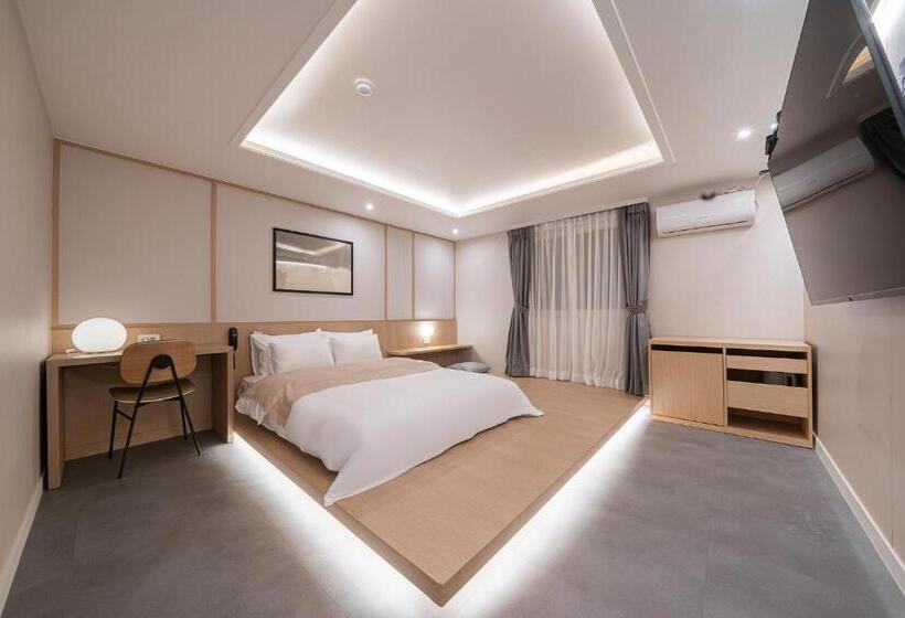 Camera Standard, Aank Hotel Daejeon Yongjeon ⅱ