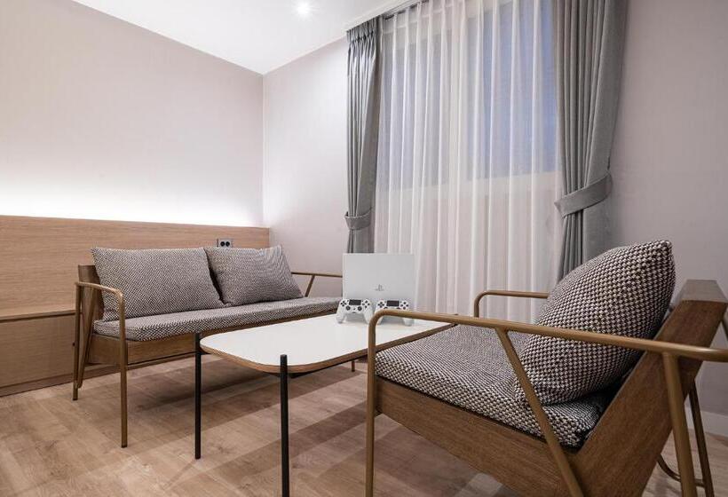 Camera Standard, Aank Hotel Daejeon Yongjeon ⅱ