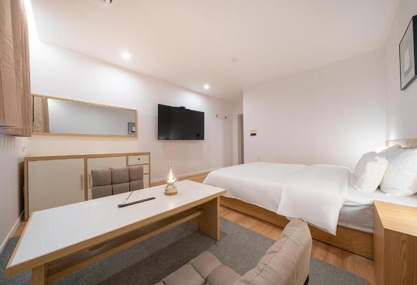 Camera Standard, Aank Hotel Daejeon Yongjeon ⅱ