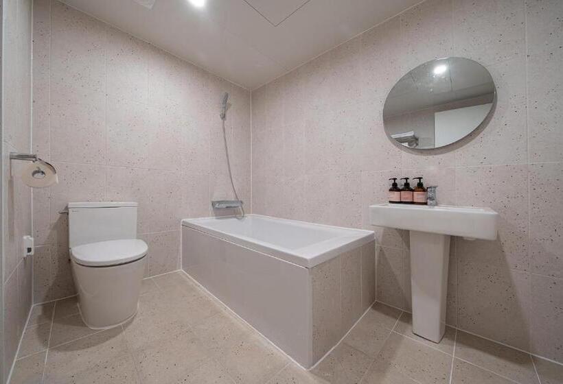 Camera Standard, Aank Hotel Daejeon Yongjeon ⅱ