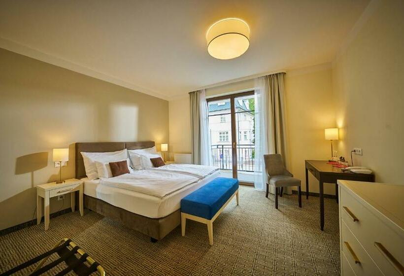 غرفة سوبيريور, Wellness Hotel Queens