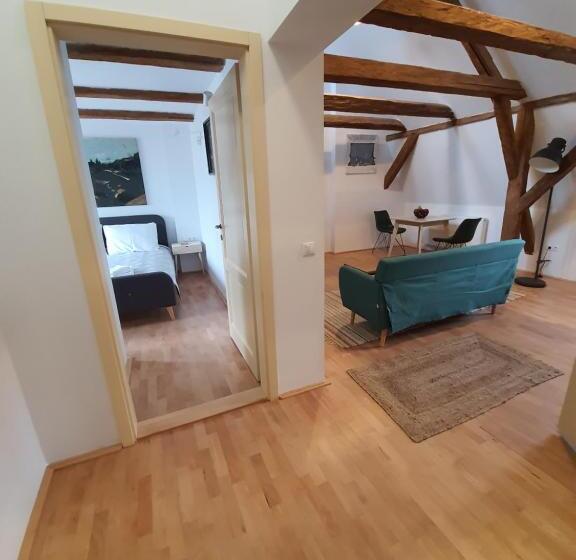 Апартаменты 1 Спальня, Dashaus