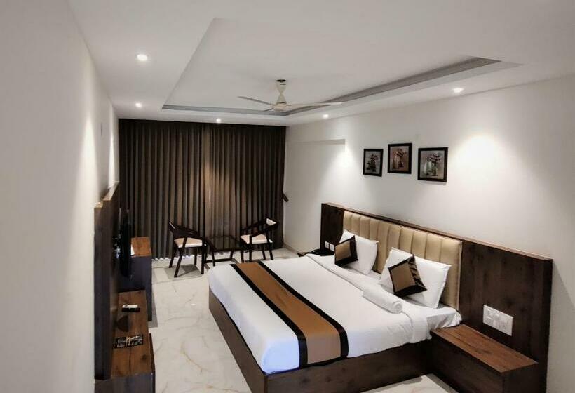 豪华房间, Adyar Plaza Inn By Rak Rooms, Mangaluru