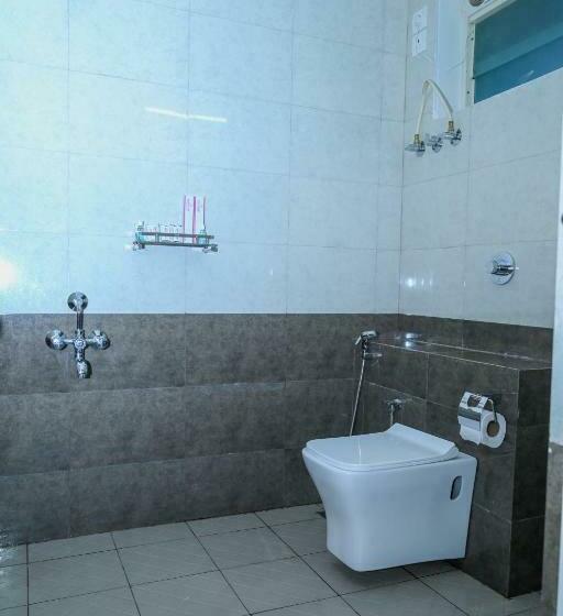 豪华房间, Adyar Plaza Inn By Rak Rooms, Mangaluru