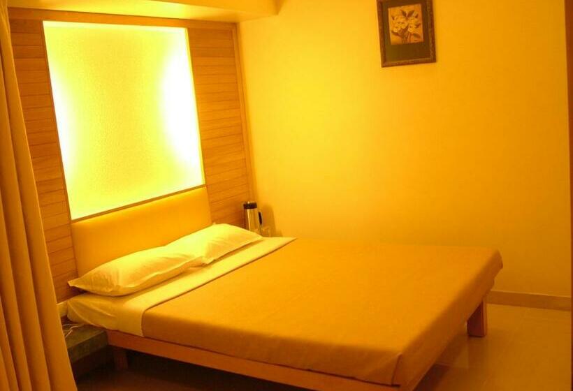 디럭스 룸, City Park, Solapur