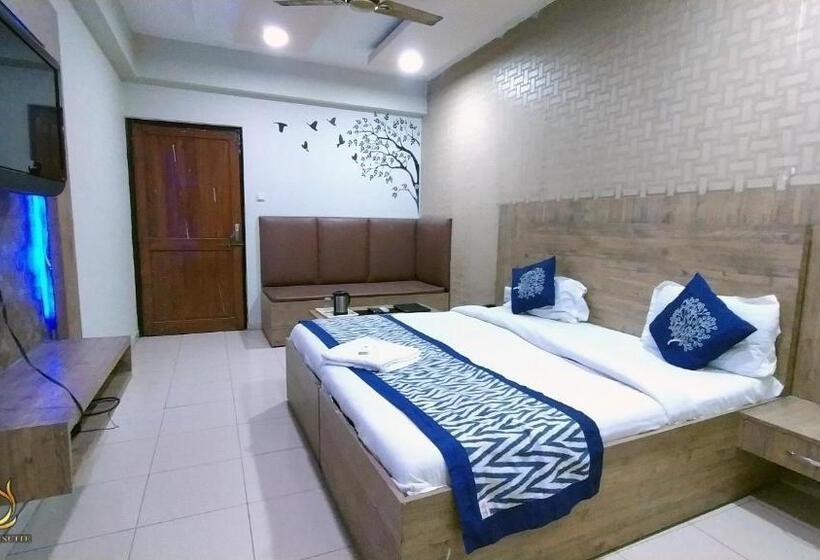 キングサイズベッドのスタンダードルーム, Gagan Suite