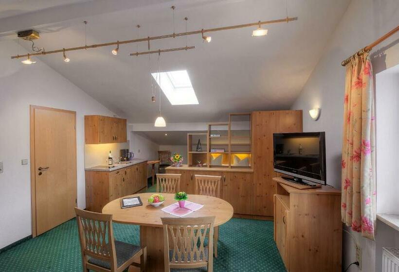 1 Yatak Odalı Daire, Gasthof Metzgerei Hirschbichler Chiemgau Karte