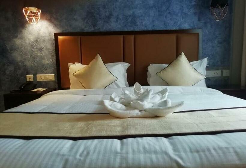 豪华房间, New York Square