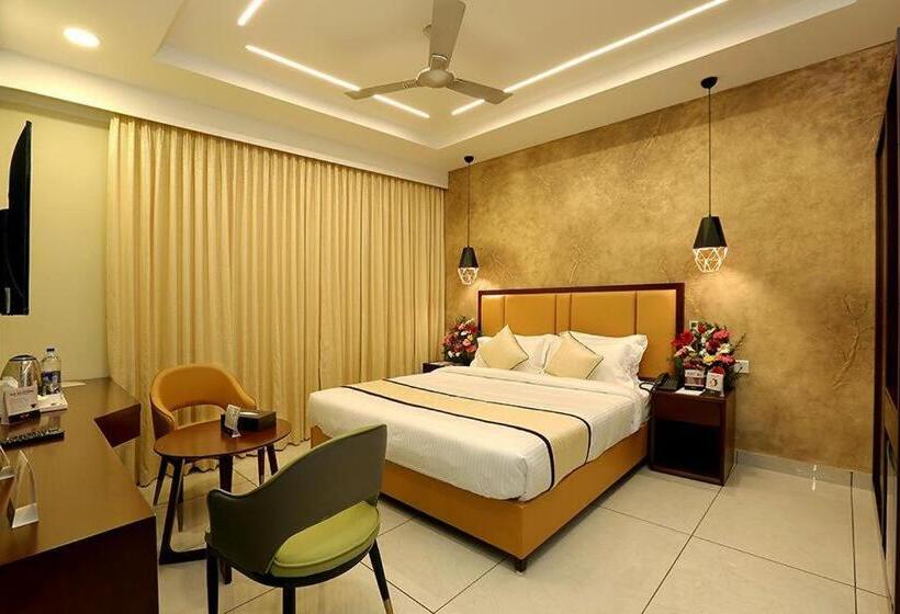 行政套房, New York Square