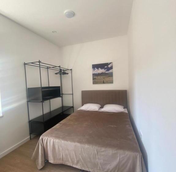 اتاق خانوادگی, Sulu Hostel