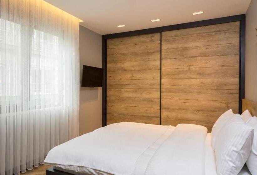 Suite Junior, Zsuites