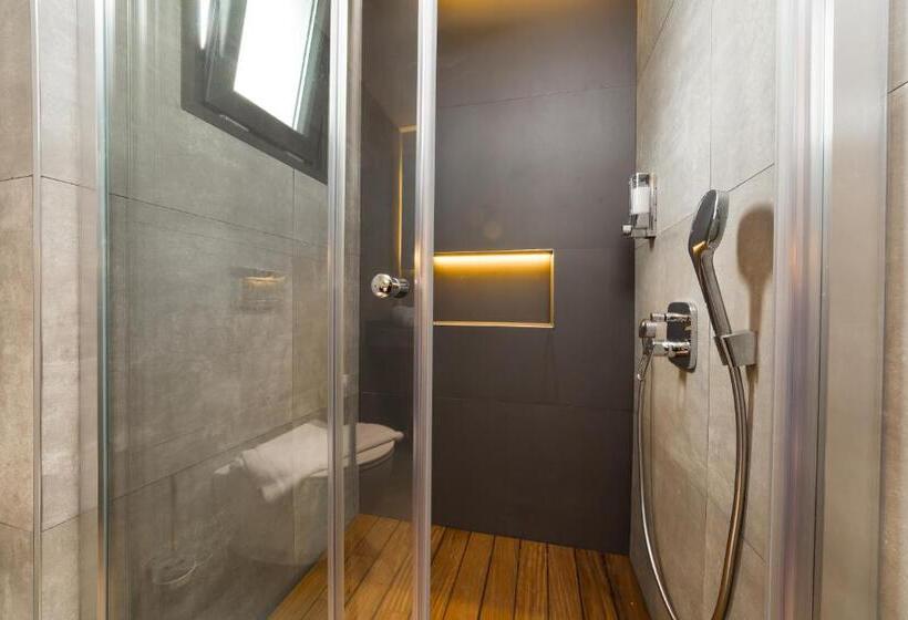 Suite Junior, Zsuites