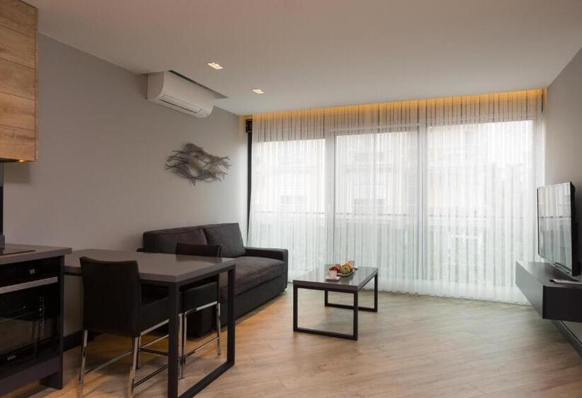 Suite Junior, Zsuites