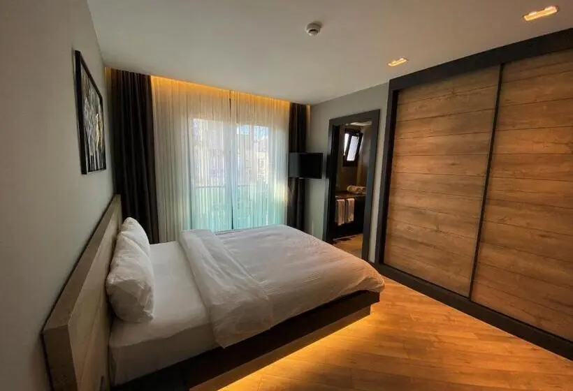 سوییت خانوادگی, Zsuites