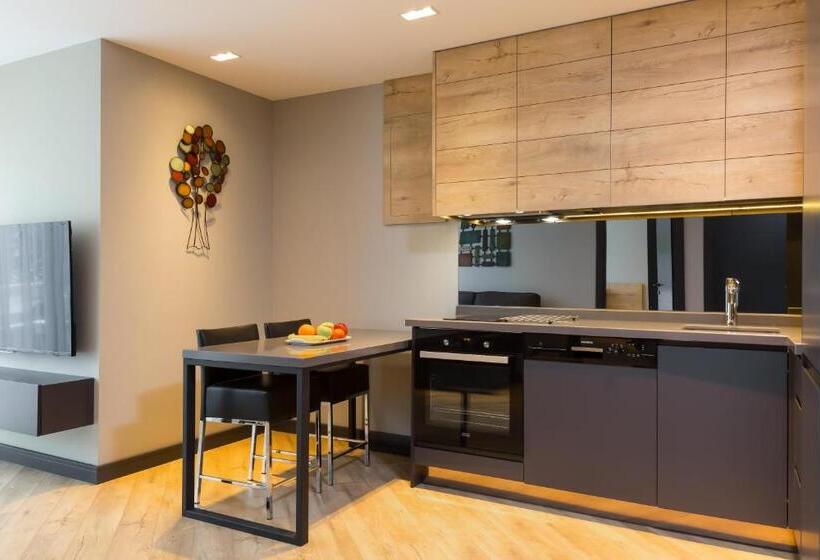 Suite Vista Giardino, Zsuites