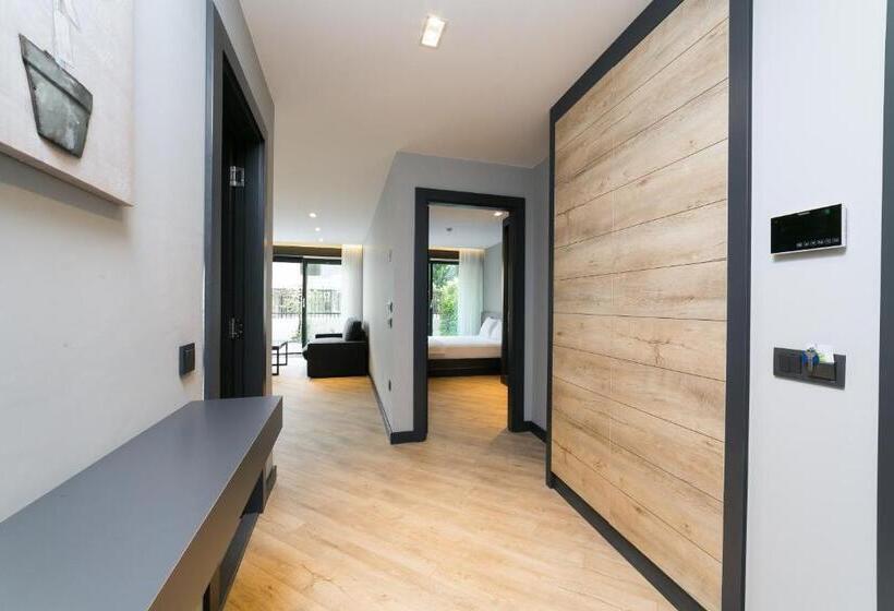 Suite Vista Giardino, Zsuites